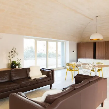 Villa Designer With 4 Bedrooms Stunning Views In Puglia
