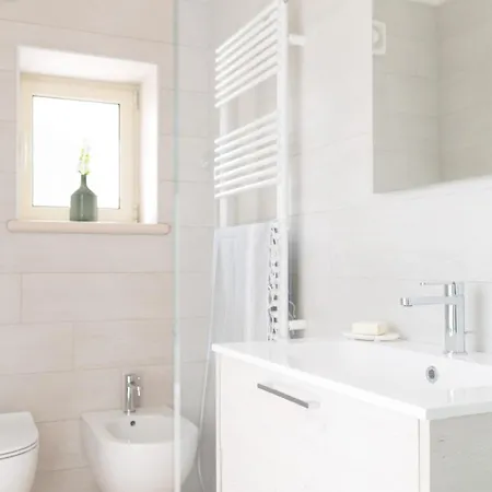 Designer With 4 Bedrooms Stunning Views In Puglia